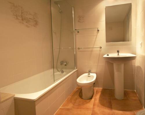 Imagen de la habitación del Hotel Residencial Super Stop Palafrugell. Foto 9