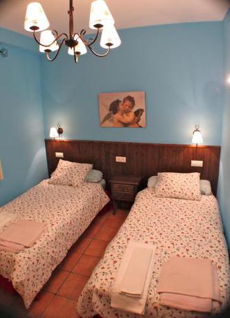 Imagen de la habitación del Hotel Residencial Turístico Vega-sierra. Foto 5