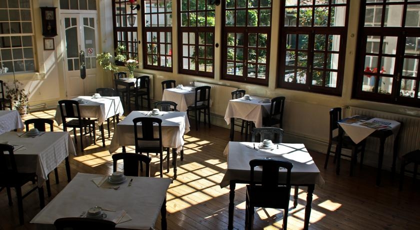 Imagen del bar/restaurante del Hotel Residencial Uniao, Tomar. Foto 2