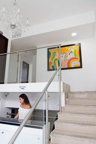 Imagen de los interiores del Hotel Residencias La Che. Foto 20