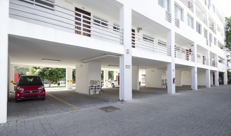 Imagen de los exteriores del Hotel Residencias M&eacute;xico Plaza Tepeyac. Foto 8