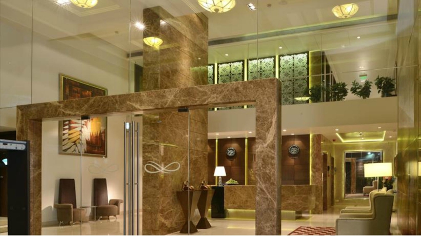 Imagen general del Hotel Residency Sarovar Portico Mumbai. Foto 2