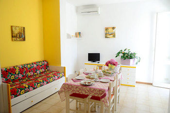 Imagen de la habitación del Hotel Residenza Alberghiera Italia. Foto 8