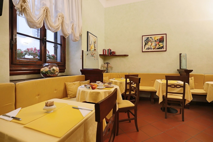 Imagen del bar/restaurante del Hotel Residenza Cimabue. Foto 2