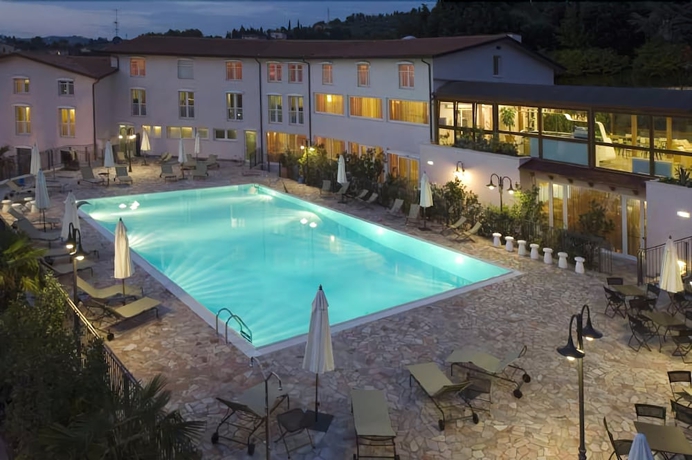 Imagen de la piscina del Hotel Residenza Fontanelle. Foto 19