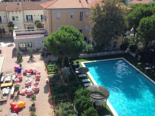 Imagen general del Hotel Residenza Grand Hotel Riccione. Foto 2