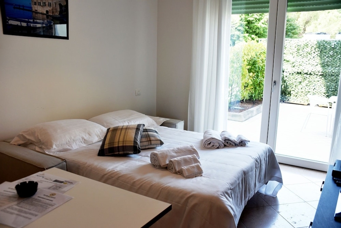 Imagen de la habitación del Hotel Residenza Miralago. Foto 12