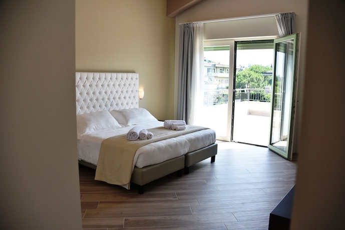 Imagen de la habitación del Hotel Residenza Miralago. Foto 16