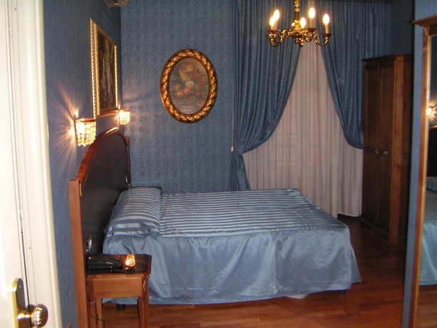 Imagen de la habitación del Hotel Residenza Montecitorio. Foto 6