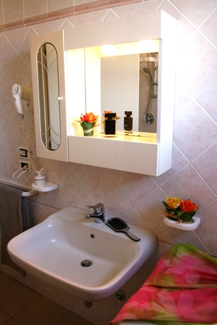 Imagen de la habitación del Hotel Residenza Novalba. Foto 4