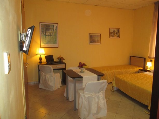 Imagen de la habitación del Hotel Residenza Partenopea. Foto 2