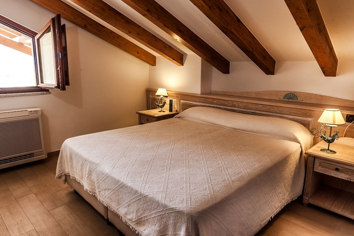 Imagen de la habitación del Hotel Residenza Petrera. Foto 4