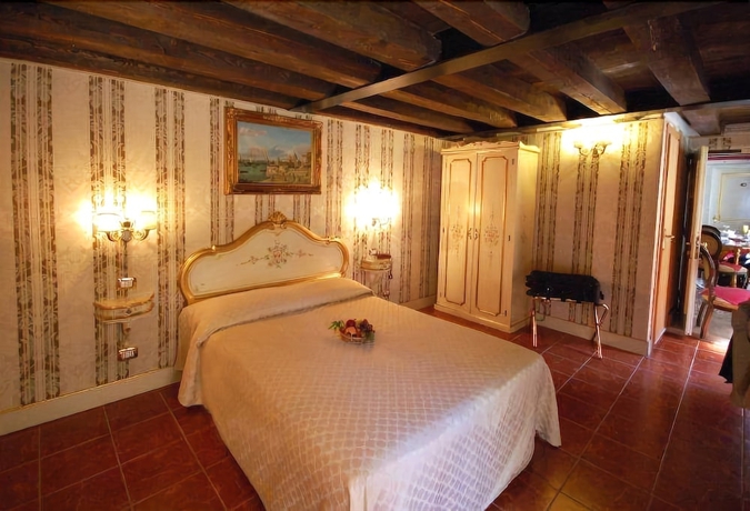 Imagen de la habitación del Hotel Residenza San Maurizio. Foto 5