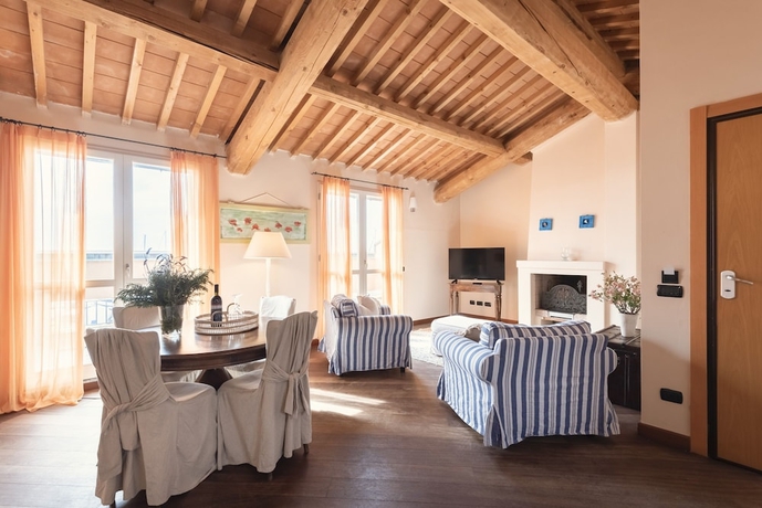 Imagen de la habitación del Hotel Residenza Santa Cecilia, San Vincenzo. Foto 10
