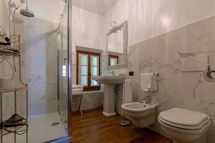 Imagen de la habitación del Hotel Residenza Torre Di San Martino. Foto 2