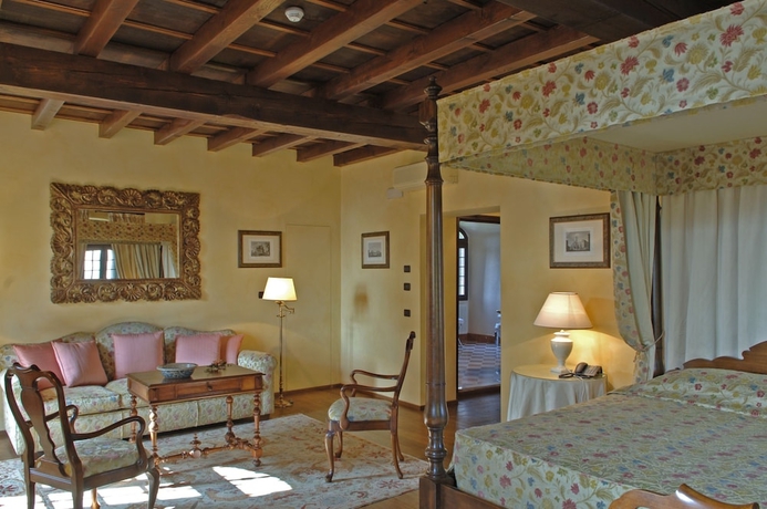 Imagen de la habitación del Hotel Residenza Torre Di San Martino. Foto 3