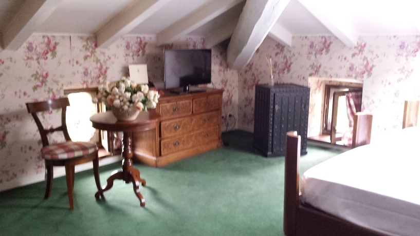 Imagen de la habitación del Hotel Residenza Torre Di San Martino. Foto 6