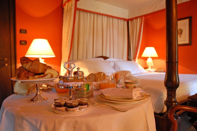 Imagen de la habitación del Hotel Residenza Torre Di San Martino. Foto 8