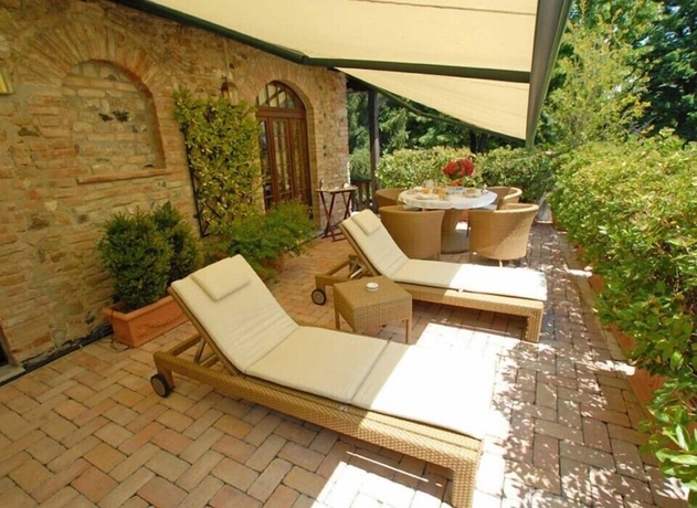 Imagen de la habitación del Hotel Residenza Torre Di San Martino. Foto 14