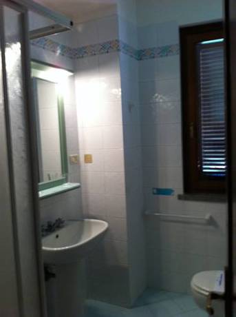 Imagen de la habitación del Hotel Residenza Turistico Alberghiera Corallo. Foto 16