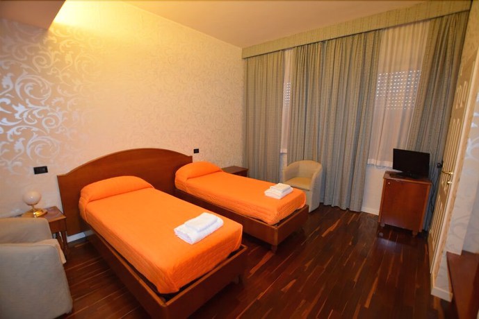 Imagen de la habitación del Hotel Residenza Villa Duse. Foto 3