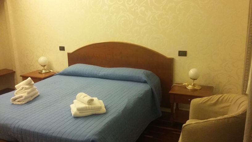 Imagen de la habitación del Hotel Residenza Villa Duse. Foto 10