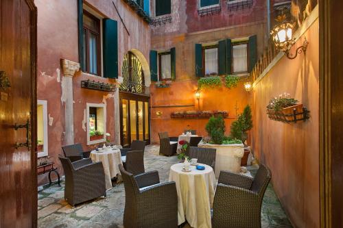 Imagen de los interiores del Hotel Residenza d'Epoca San Cassiano. Foto 17