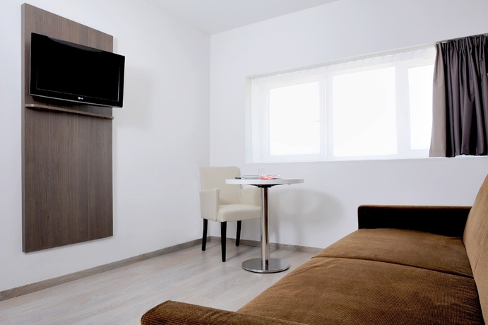 Imagen de la habitación del Hotel Residhome Appart Nancy Lorraine. Foto 9