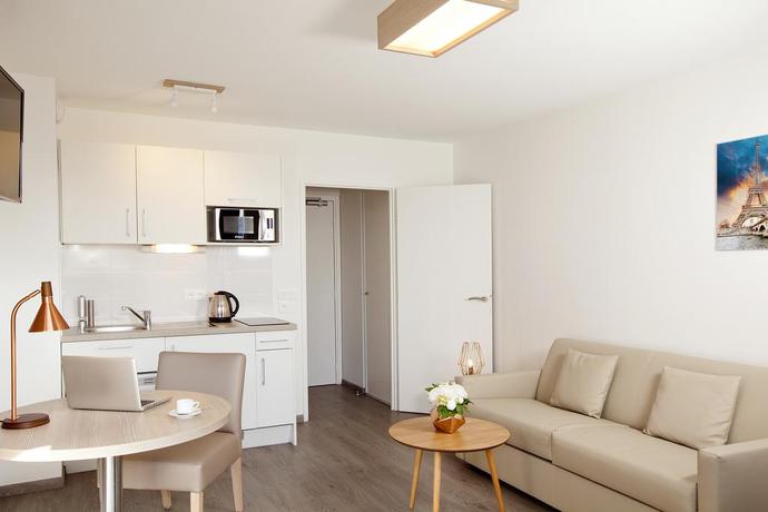 Imagen de la habitación del Hotel Residhome Asnières Park. Foto 6