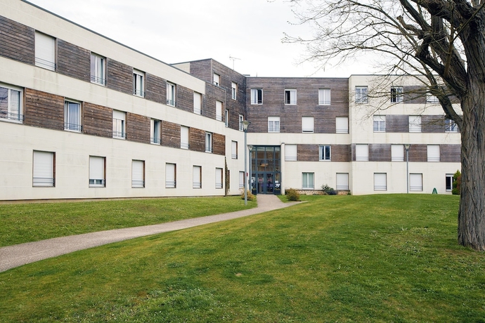 Imagen general del Hotel Residhome Bures La Guyonnerie. Foto 2