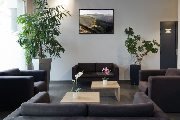 Imagen de los interiores del Hotel Residhome Clermont Ferrand Gergovia. Foto 16