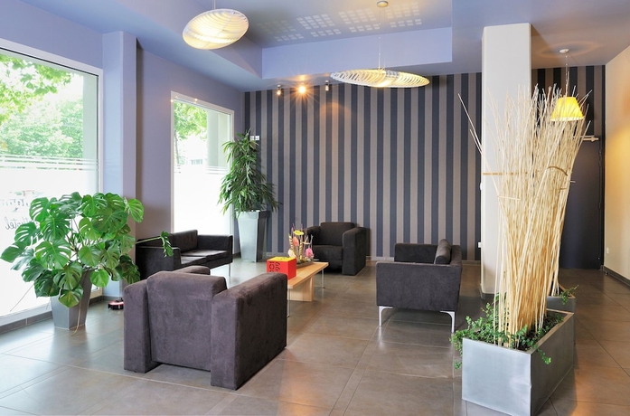 Imagen de los interiores del Hotel Residhome Clermont Ferrand Gergovia. Foto 18