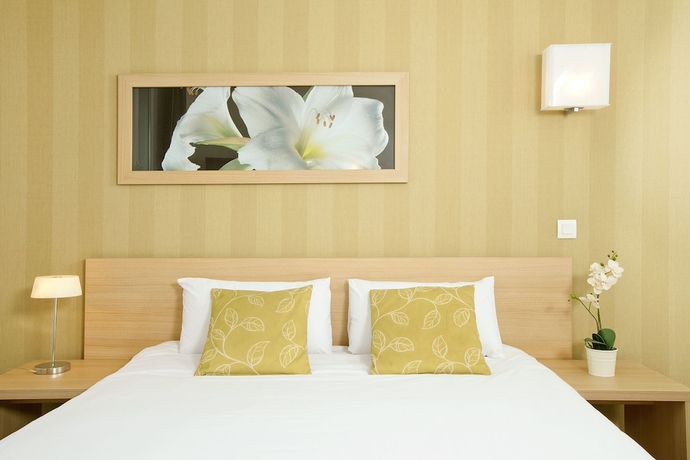 Imagen de la habitación del Hotel Residhome Clermont Ferrand Gergovia. Foto 9