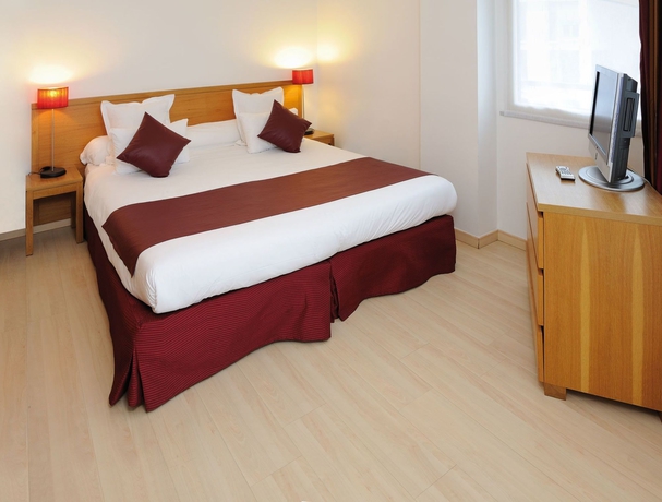 Imagen de la habitación del Hotel Residhome Courbevoie La Défense. Foto 7