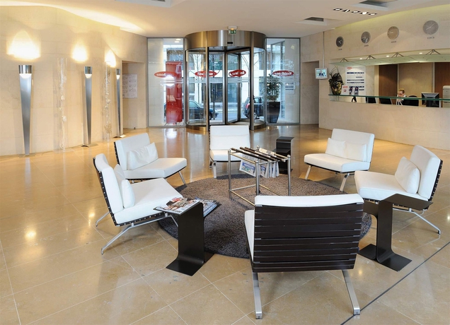 Imagen de los interiores del Hotel Residhome Courbevoie La Défense. Foto 13