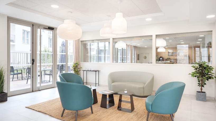 Imagen de los interiores del Hotel Residhome Dijon Cité des vignes. Foto 13