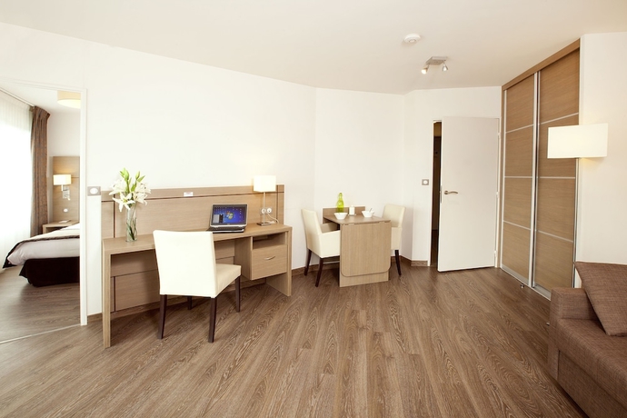 Imagen de la habitación del Hotel Residhome Du Théâtre. Foto 10