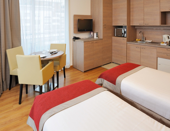 Imagen de la habitación del Hotel Residhome Monceau. Foto 8