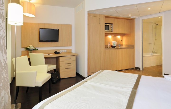 Imagen de los interiores del Hotel Residhome Nantes Berges De La Loire. Foto 15