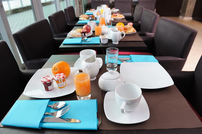 Imagen del bar/restaurante del Hotel Residhome Nantes Berges De La Loire. Foto 4