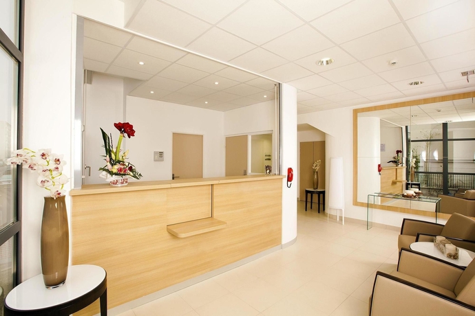 Imagen de los interiores del Hotel Residhome Neuilly Bords De Marne. Foto 14