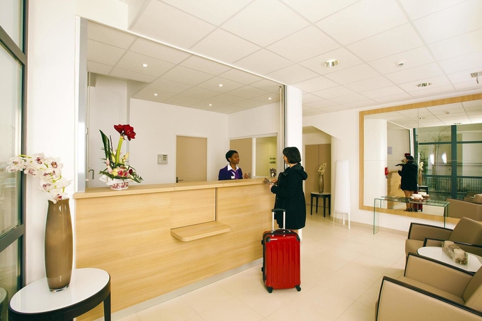 Imagen de los interiores del Hotel Residhome Neuilly Bords De Marne. Foto 16
