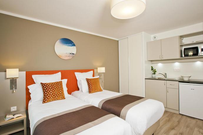 Imagen general del Hotel Residhome París Rosa Parks. Foto 5