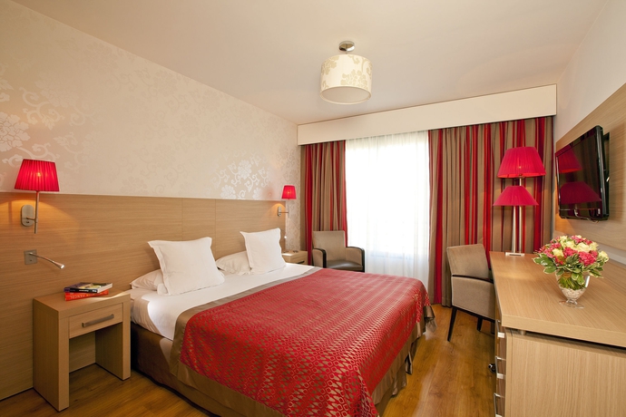 Imagen de la habitación del Hotel Residhome Paris Evry. Foto 11