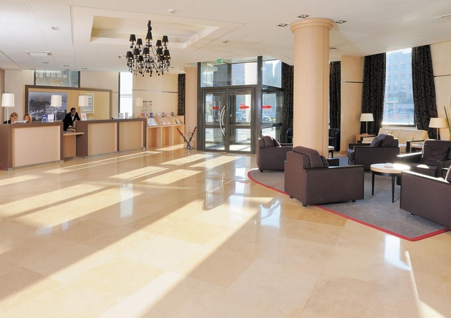 Imagen de los interiores del Hotel Residhome Paris Evry. Foto 15