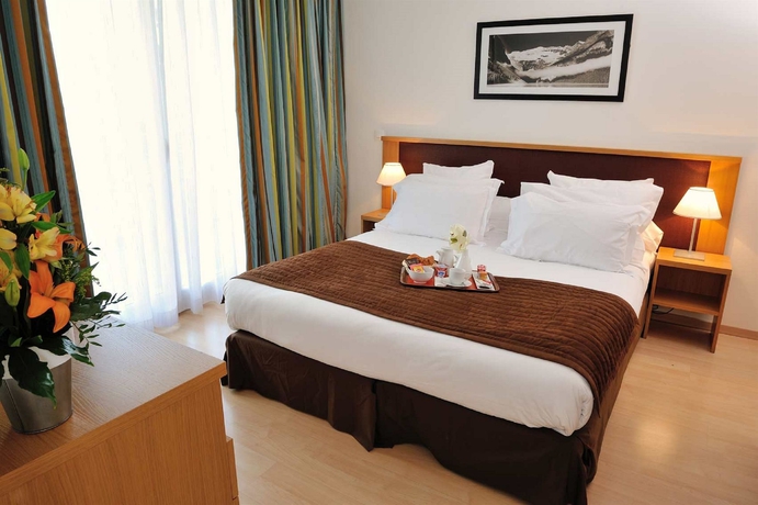 Imagen de la habitación del Hotel Residhome Paris Massy. Foto 3