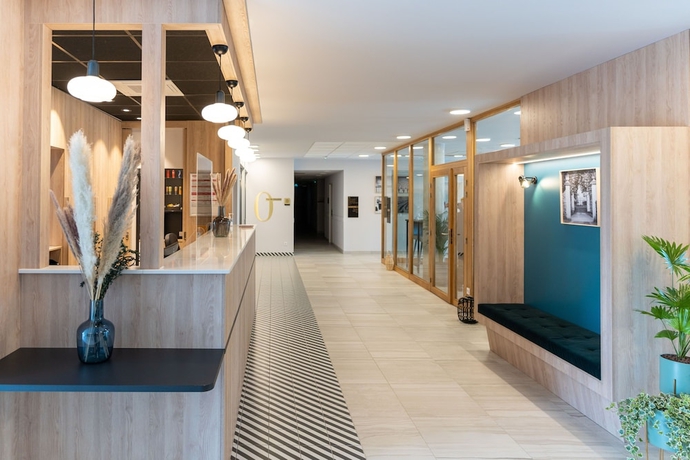 Imagen de los interiores del Hotel Residhome Paris Senart. Foto 12