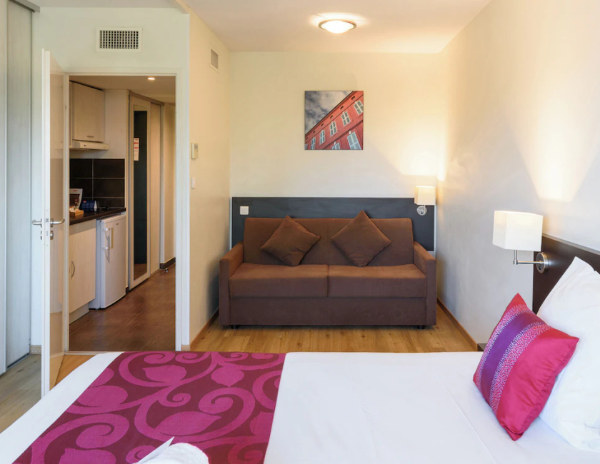 Imagen de la habitación del Hotel Residhome Toulouse Tolosa. Foto 14