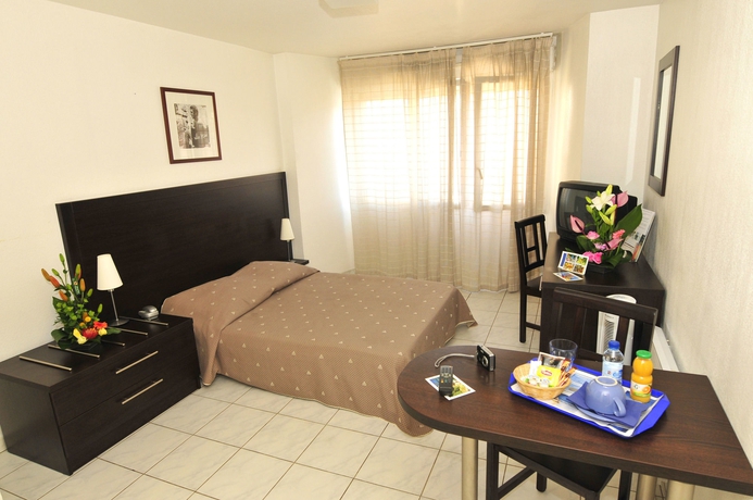 Imagen de la habitación del Hotel Residhotel Cannes Festival. Foto 5