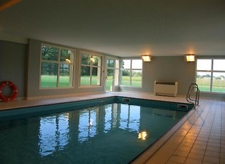 Imagen de la piscina del Hotel Residhotel Golf Garden. Foto 5